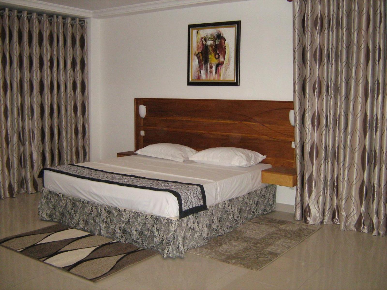 Rosalie'S Suites โลเม ภายนอก รูปภาพ