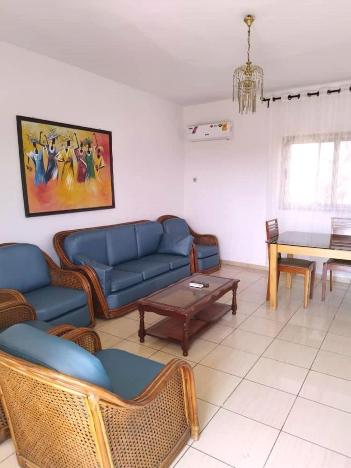 Rosalie'S Suites โลเม ภายนอก รูปภาพ