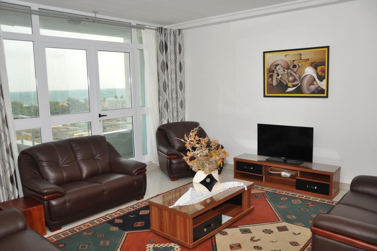 Rosalie'S Suites โลเม ภายนอก รูปภาพ