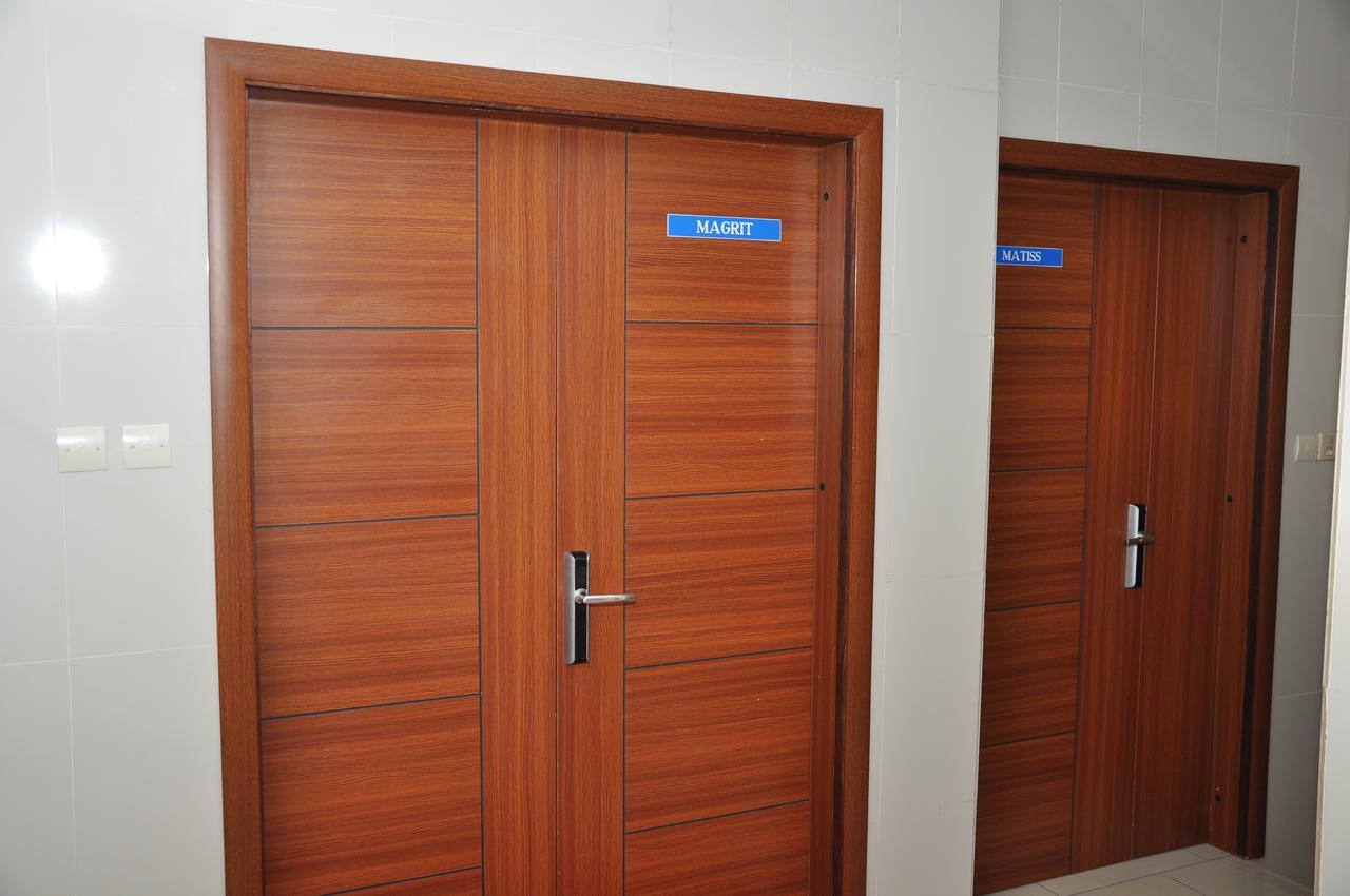 Rosalie'S Suites โลเม ภายนอก รูปภาพ